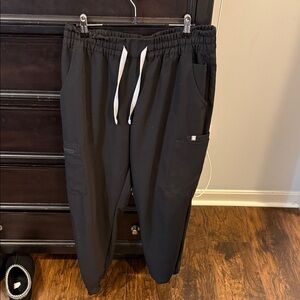 Figs Women’s Uman Scrub Pants